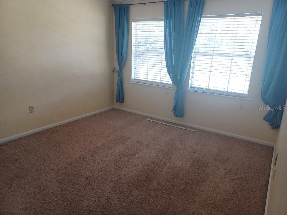 For Sale: $115,500 (2 beds, 2 baths, 1062 Square Feet)