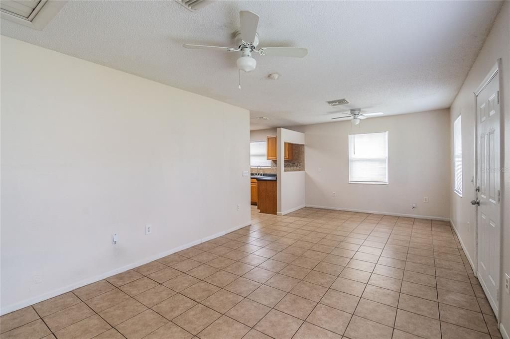 living room/dining room