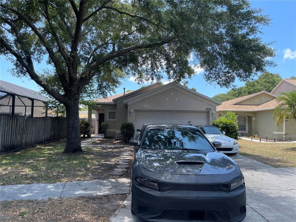 Recently Sold: $360,000 (4 beds, 2 baths, 1354 Square Feet)