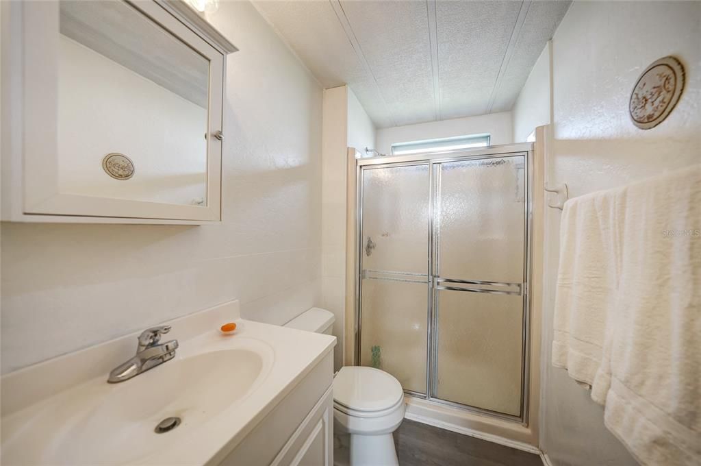 Active With Contract: $139,000 (2 beds, 1 baths, 1056 Square Feet)