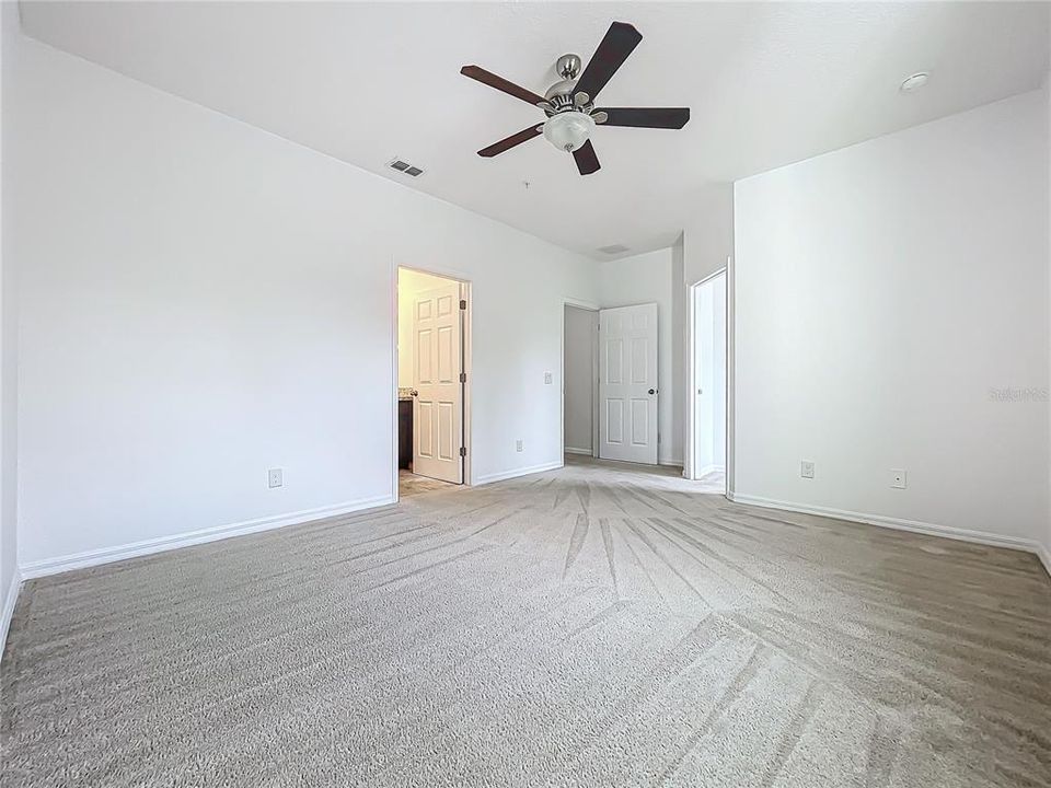 For Rent: $2,099 (2 beds, 2 baths, 1551 Square Feet)