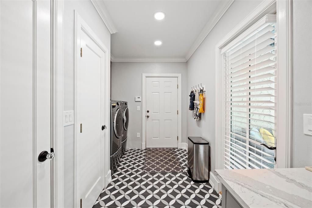 Mud Room w/ Laundry and Entrance to Garage