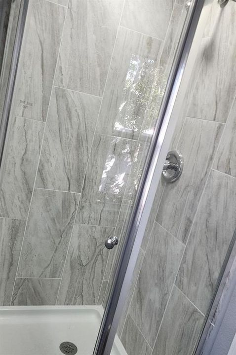 合同活跃: $153,000 (2 贝兹, 2 浴室, 1152 平方英尺)