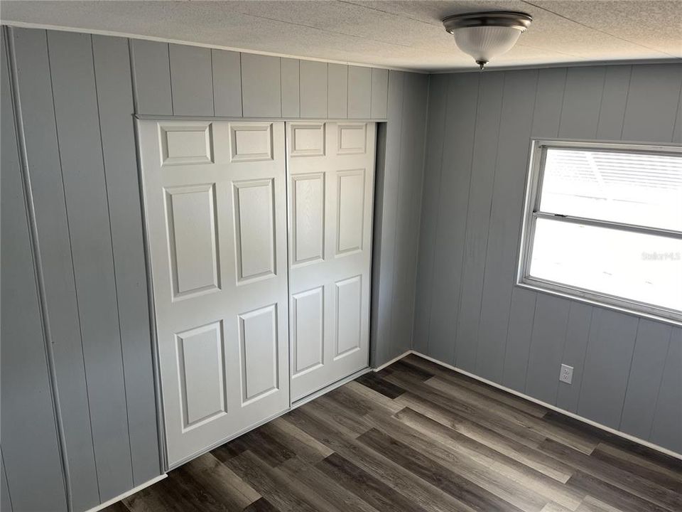 合同活跃: $153,000 (2 贝兹, 2 浴室, 1152 平方英尺)