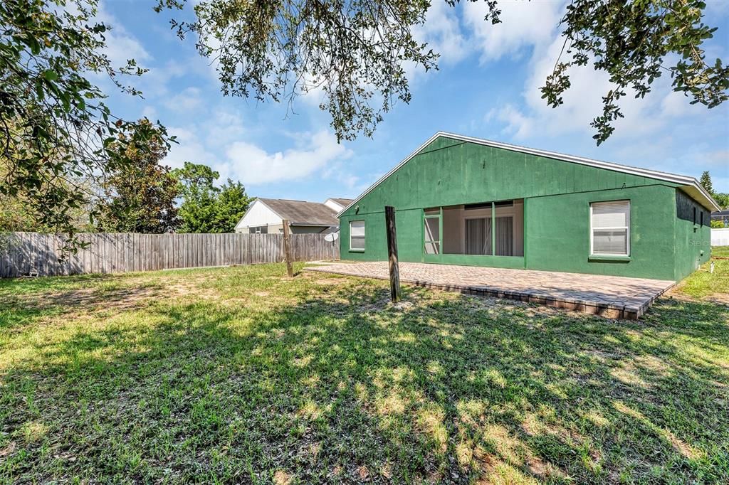 For Sale: $295,000 (3 beds, 2 baths, 1456 Square Feet)