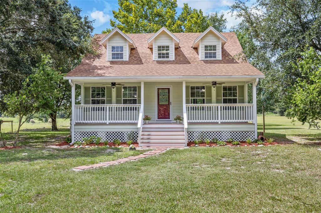 Recently Sold: $429,900 (3 beds, 2 baths, 1506 Square Feet)
