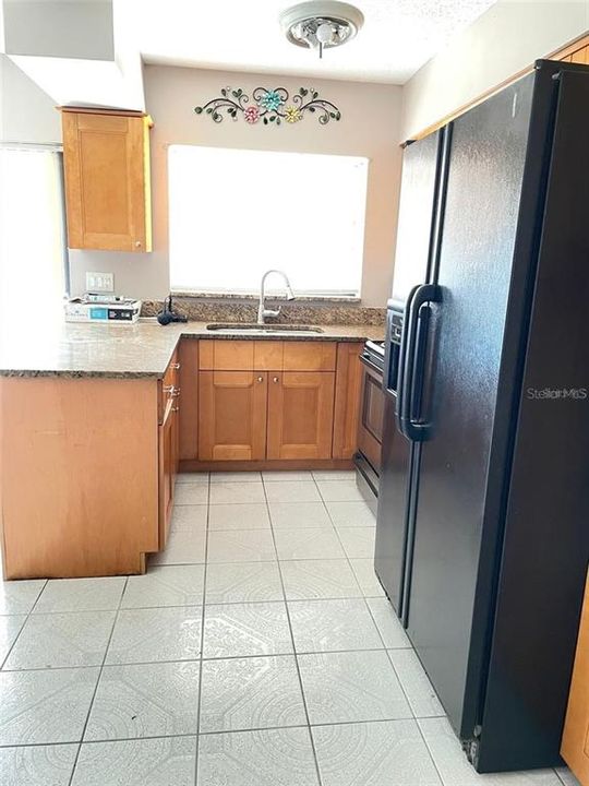 For Rent: $2,100 (3 beds, 2 baths, 1197 Square Feet)