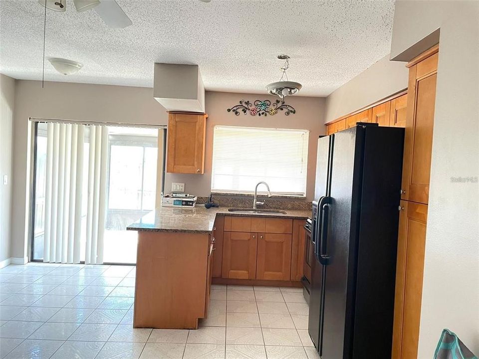 For Rent: $2,100 (3 beds, 2 baths, 1197 Square Feet)