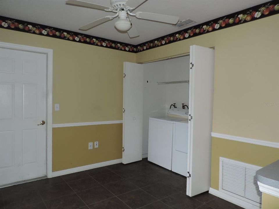 For Sale: $229,000 (2 beds, 2 baths, 1550 Square Feet)