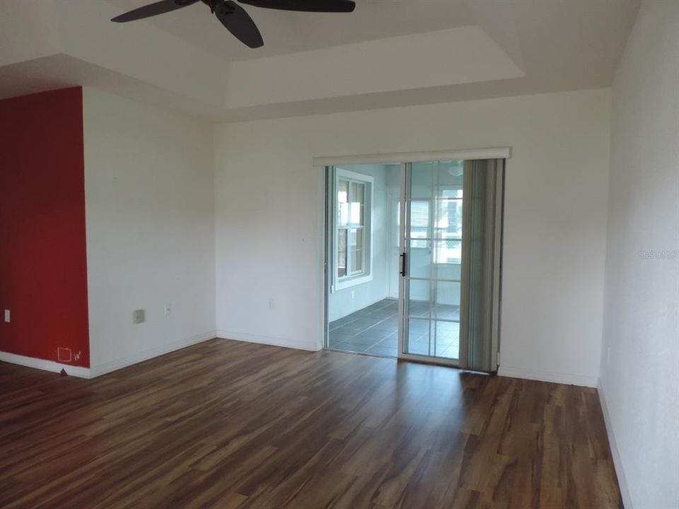 For Sale: $229,000 (2 beds, 2 baths, 1550 Square Feet)