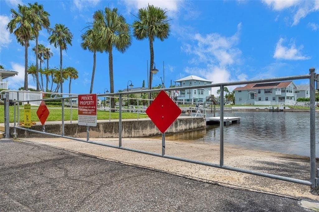 Active With Contract: $1,130,000 (4 beds, 3 baths, 3061 Square Feet)