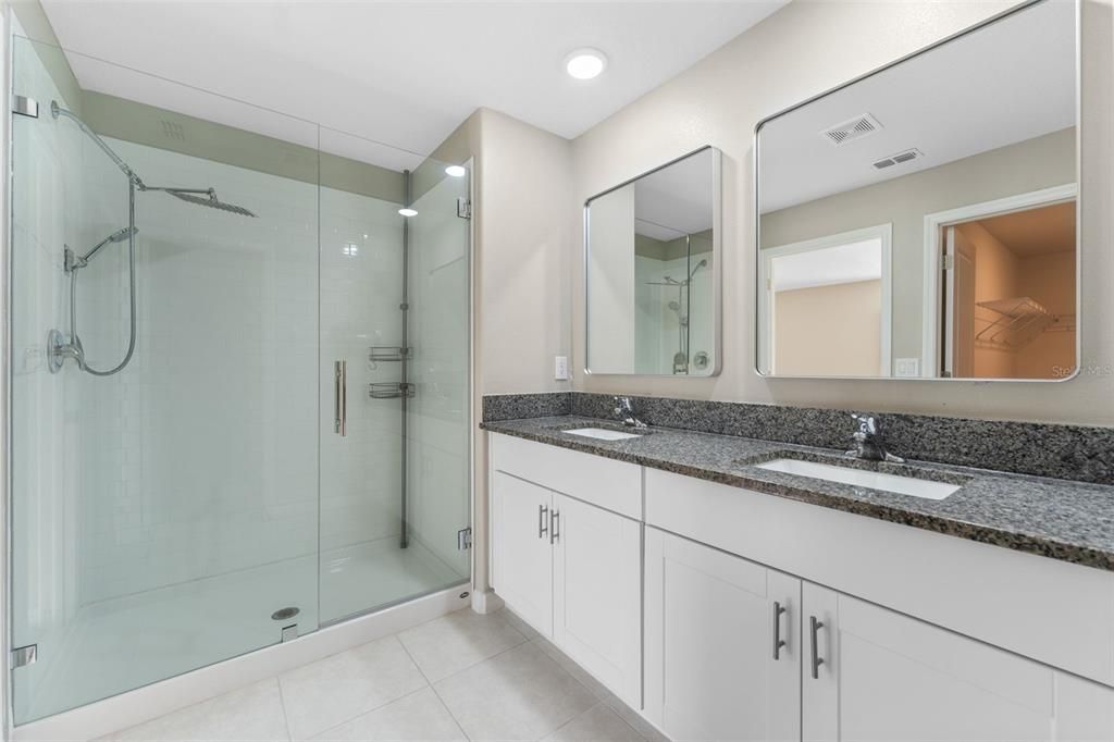 Active With Contract: $2,495 (4 beds, 2 baths, 1841 Square Feet)