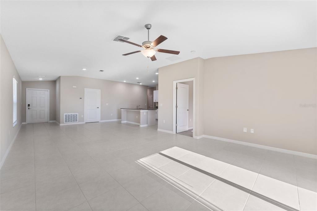 Active With Contract: $2,495 (4 beds, 2 baths, 1841 Square Feet)