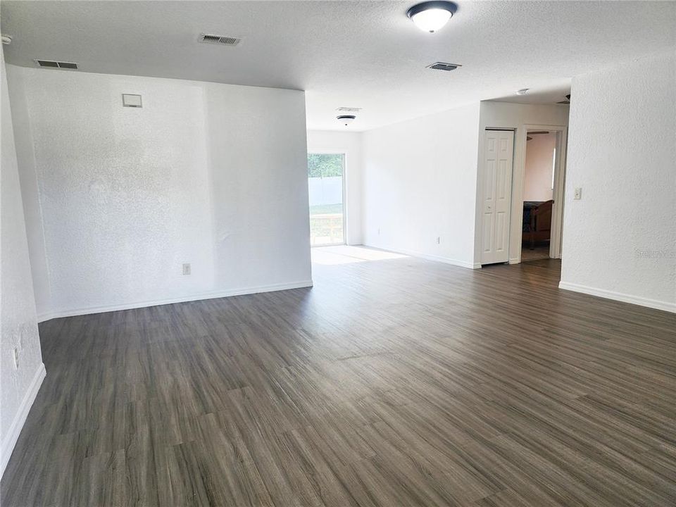 For Rent: $1,850 (3 beds, 2 baths, 1340 Square Feet)