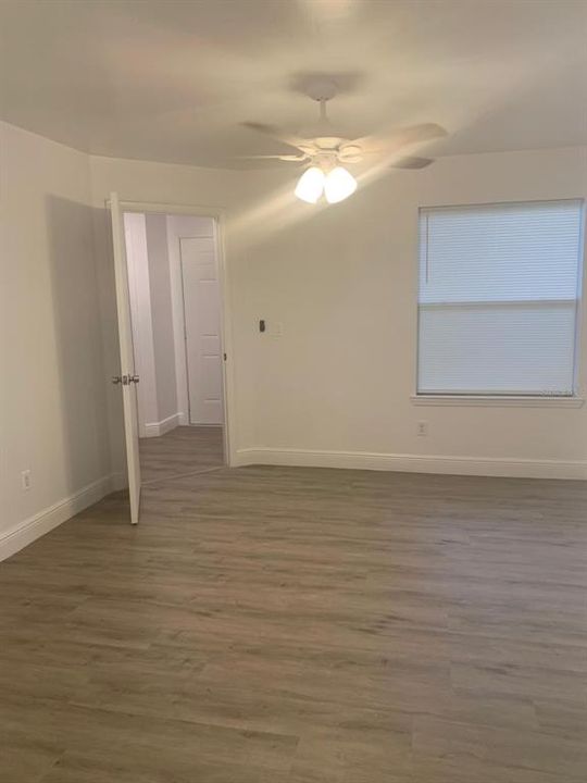 For Rent: $1,400 (1 beds, 1 baths, 674 Square Feet)