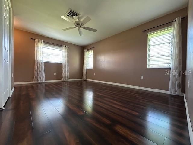 For Sale: $345,000 (3 beds, 2 baths, 1444 Square Feet)