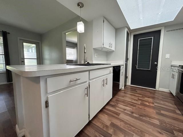 For Sale: $345,000 (3 beds, 2 baths, 1444 Square Feet)