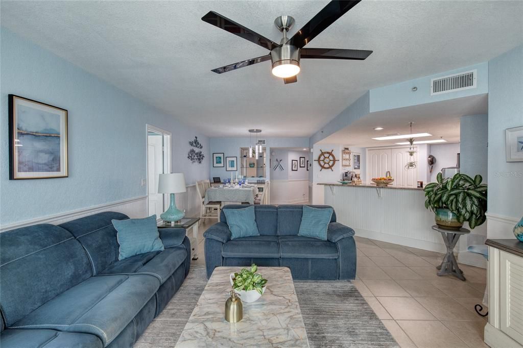 For Sale: $514,900 (2 beds, 2 baths, 1450 Square Feet)