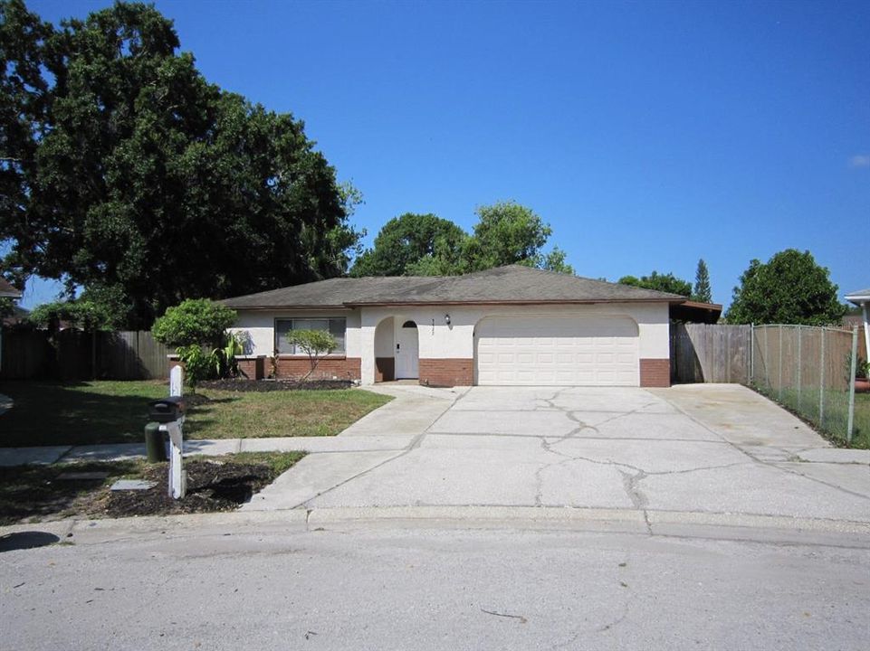 For Sale: $399,500 (3 beds, 2 baths, 1401 Square Feet)