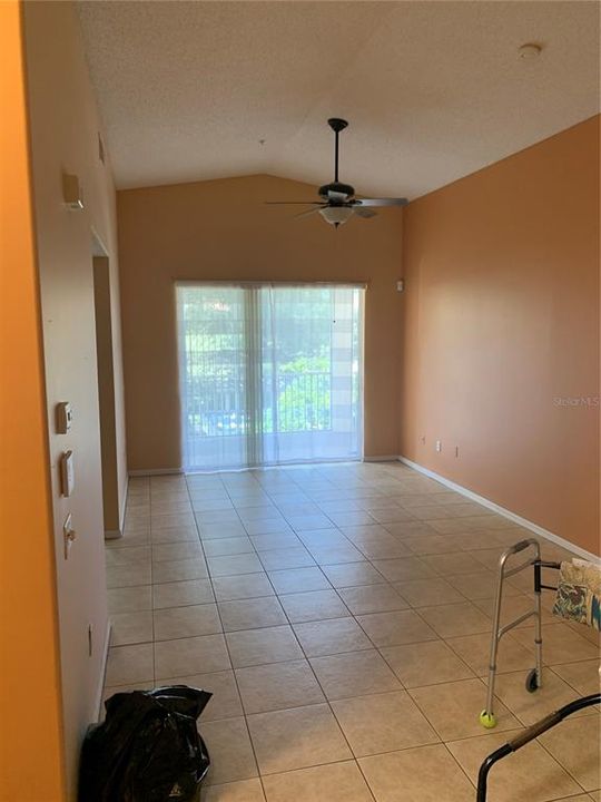 For Rent: $1,650 (2 beds, 2 baths, 1147 Square Feet)