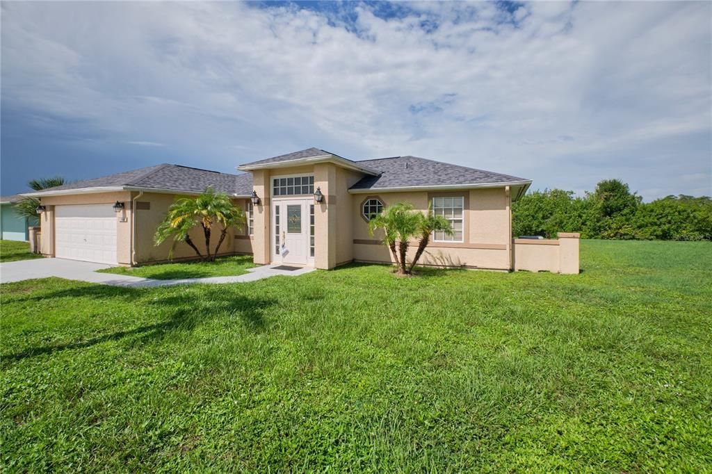 For Sale: $275,000 (3 beds, 2 baths, 1348 Square Feet)