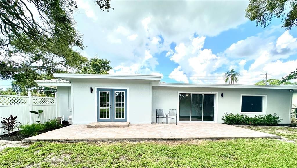 For Sale: $599,900 (3 beds, 2 baths, 1820 Square Feet)