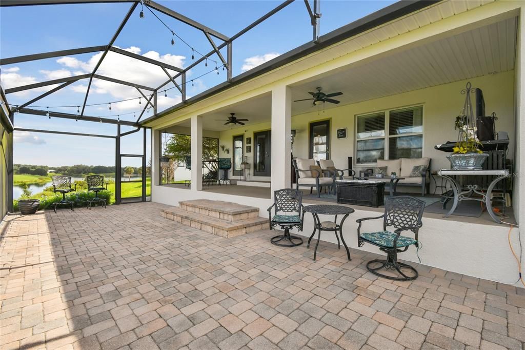 Screened Patio 2