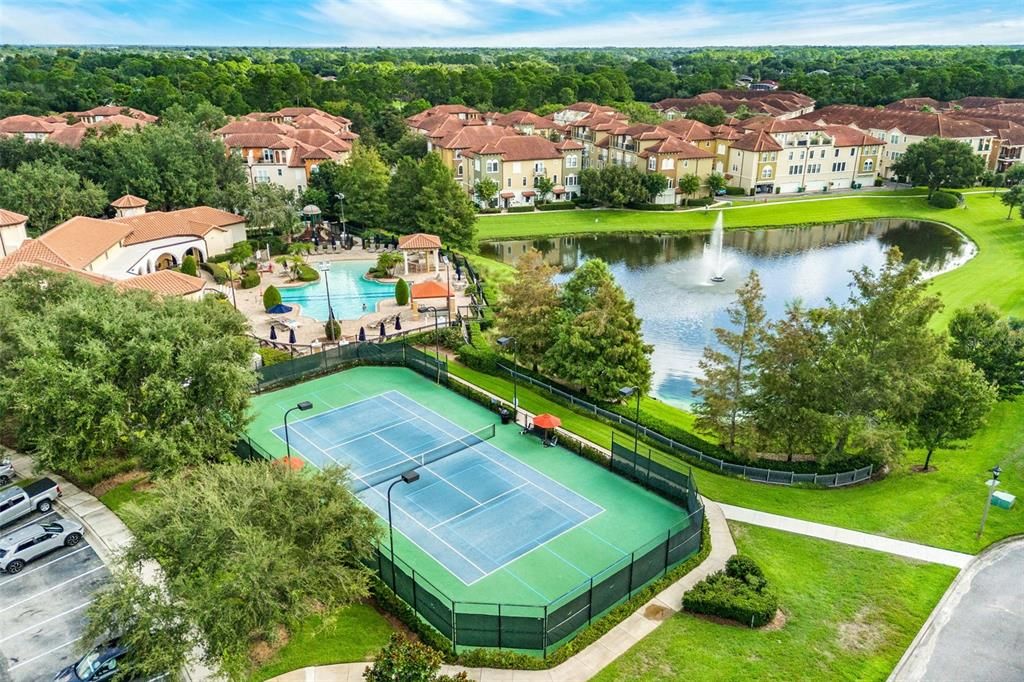 Tennis/pickleball ball courts