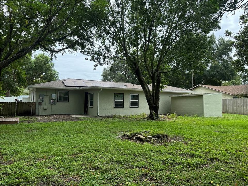 Active With Contract: $229,500 (4 beds, 3 baths, 1689 Square Feet)