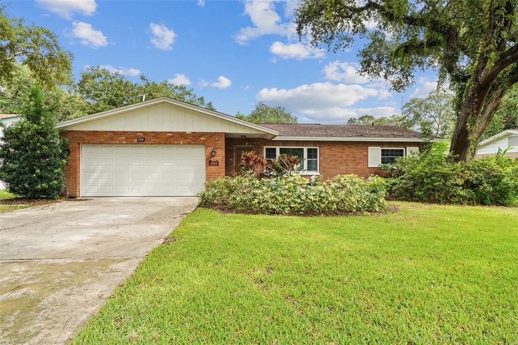 For Sale: $457,000 (3 beds, 2 baths, 1595 Square Feet)