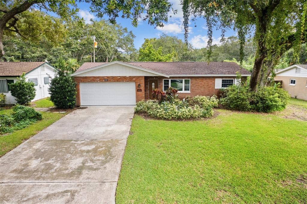 For Sale: $457,000 (3 beds, 2 baths, 1595 Square Feet)