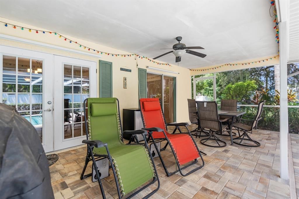 For Sale: $356,000 (3 beds, 2 baths, 1935 Square Feet)