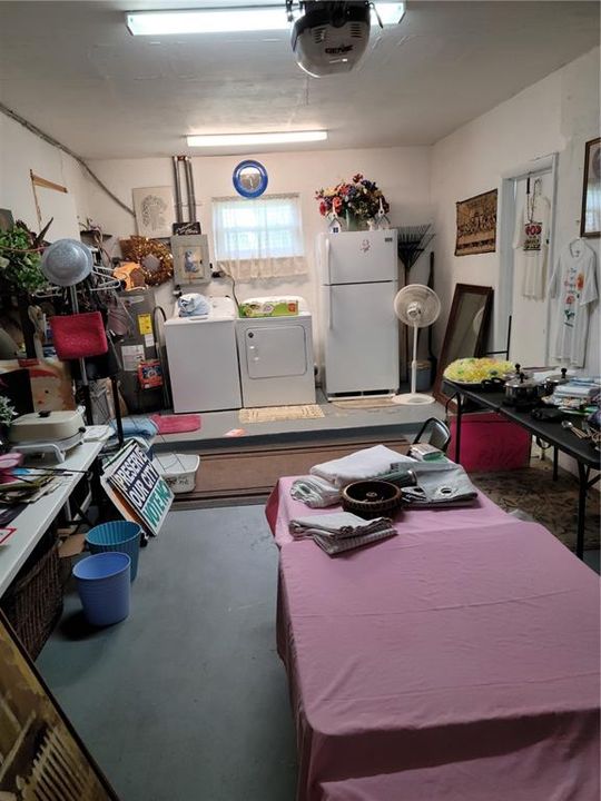 Garage with Washer/Dryer Connection