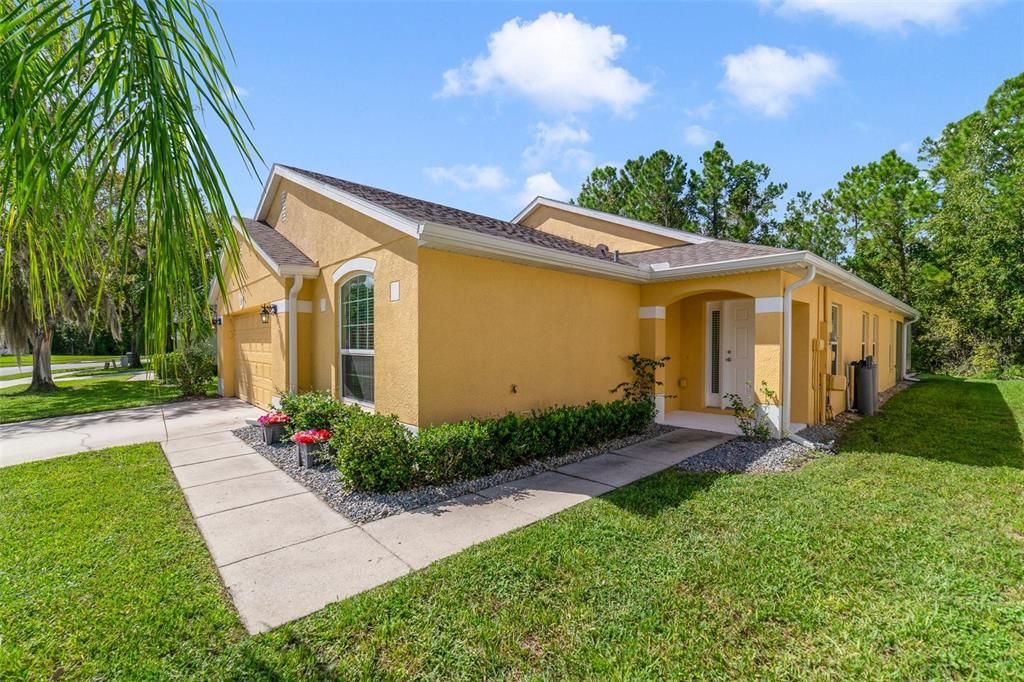 Active With Contract: $389,900 (4 beds, 3 baths, 1918 Square Feet)