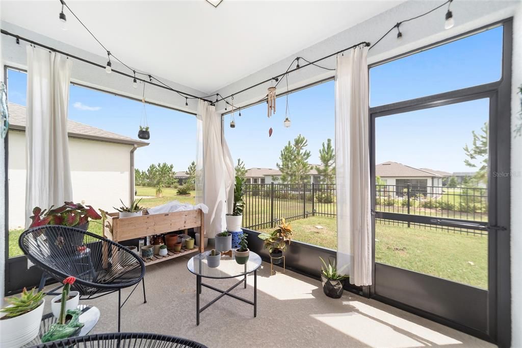 For Sale: $349,500 (3 beds, 2 baths, 1662 Square Feet)