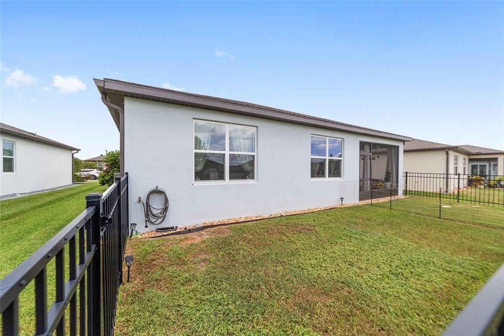 For Sale: $349,500 (3 beds, 2 baths, 1662 Square Feet)