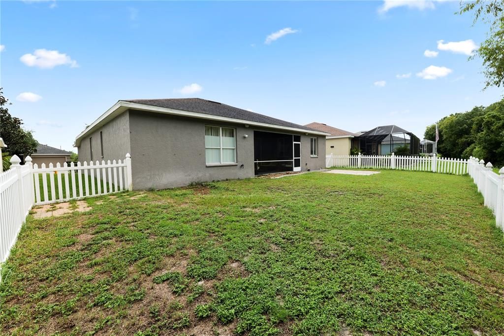 For Sale: $379,900 (3 beds, 2 baths, 2140 Square Feet)