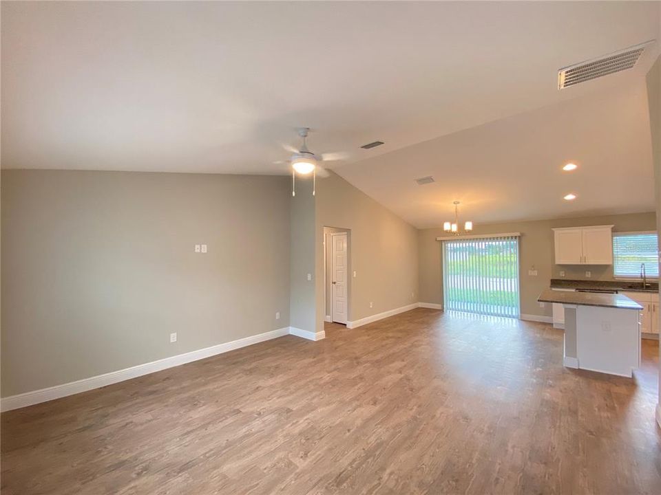 For Rent: $1,749 (3 beds, 2 baths, 1446 Square Feet)