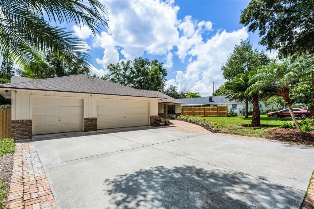 Active With Contract: $599,000 (4 beds, 2 baths, 3013 Square Feet)