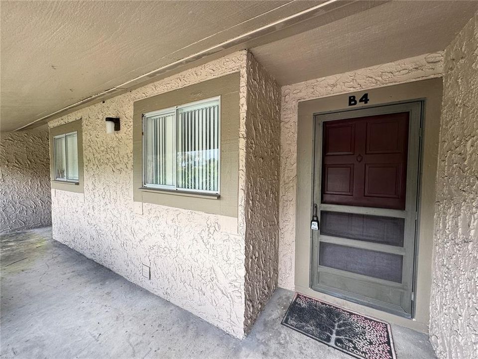 For Sale: $150,000 (2 beds, 2 baths, 1024 Square Feet)