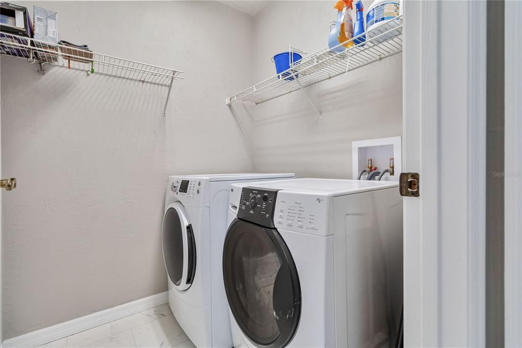 Laundry Room Off Kitchen - WASHER & DRYER STAY