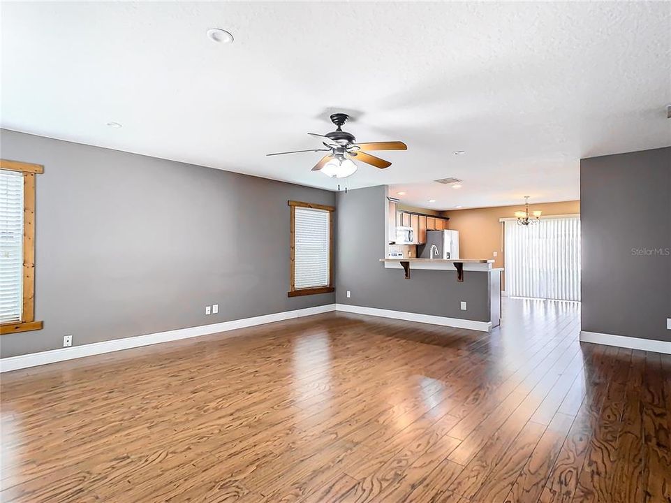 For Sale: $369,900 (3 beds, 2 baths, 1440 Square Feet)