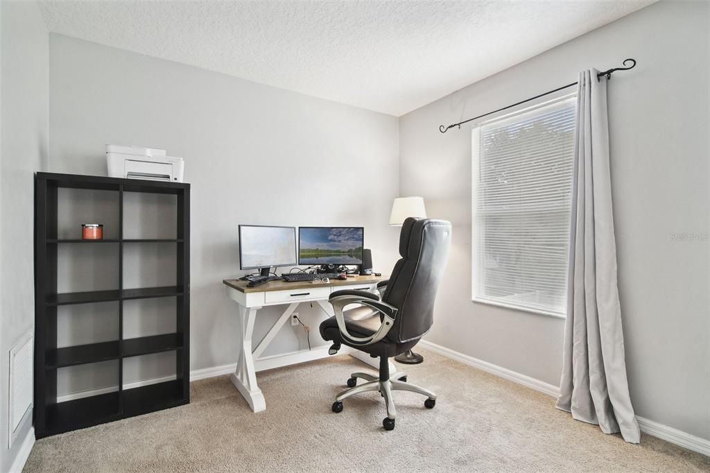 Large Flex Space in Primary Bedroom