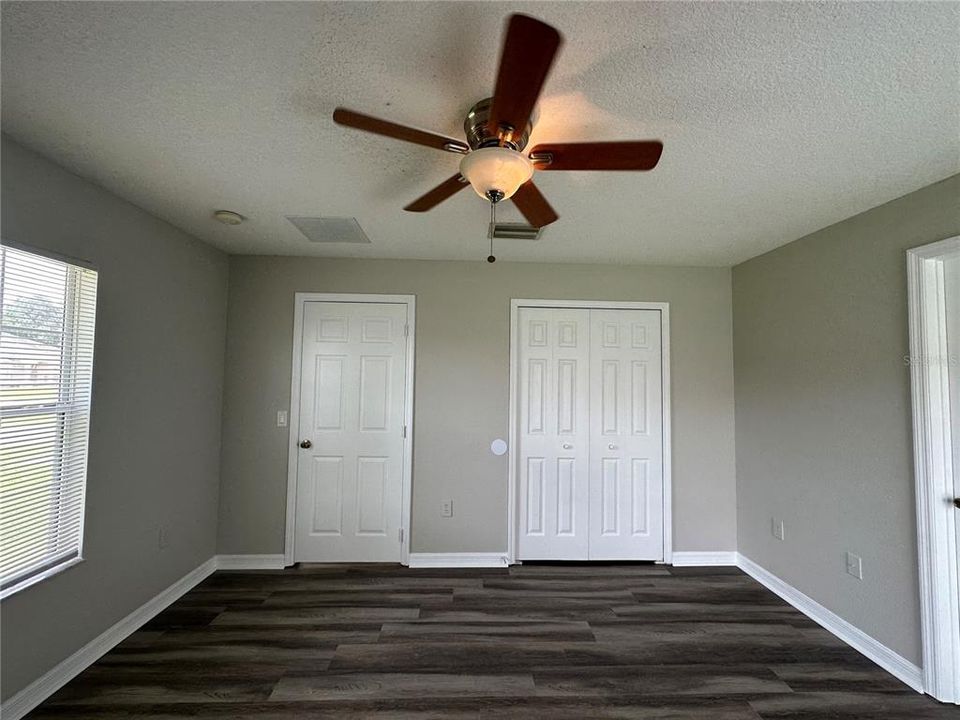 Active With Contract: $1,850 (3 beds, 2 baths, 1397 Square Feet)