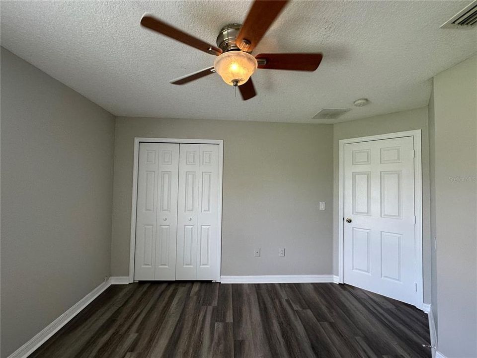 Active With Contract: $1,850 (3 beds, 2 baths, 1397 Square Feet)