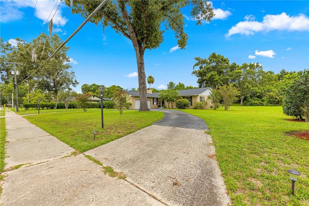 For Sale: $525,000 (3 beds, 2 baths, 2478 Square Feet)