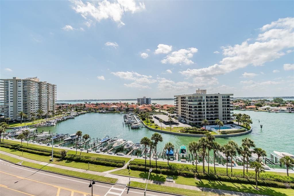 For Sale: $995,000 (2 beds, 2 baths, 1880 Square Feet)