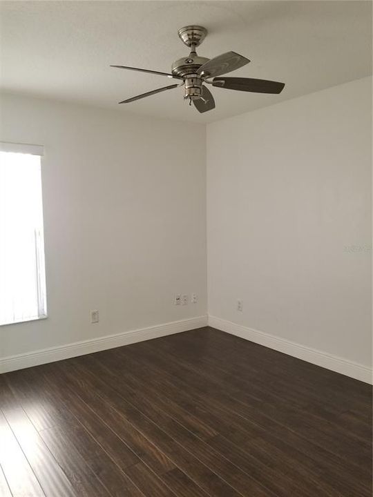 Active With Contract: $2,700 (4 beds, 2 baths, 1955 Square Feet)