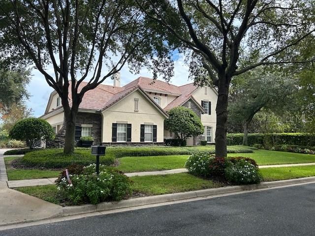 For Sale: $960,000 (4 beds, 3 baths, 4053 Square Feet)