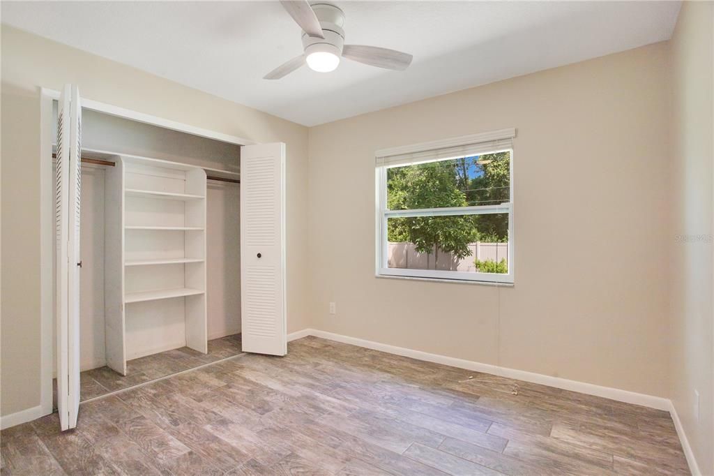 Active With Contract: $335,000 (3 beds, 2 baths, 1232 Square Feet)